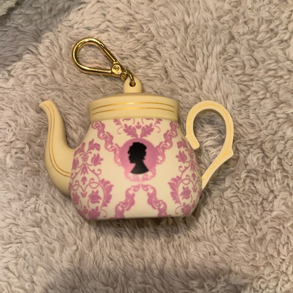 Bridgerton Collection Hand Sanitizer Holder